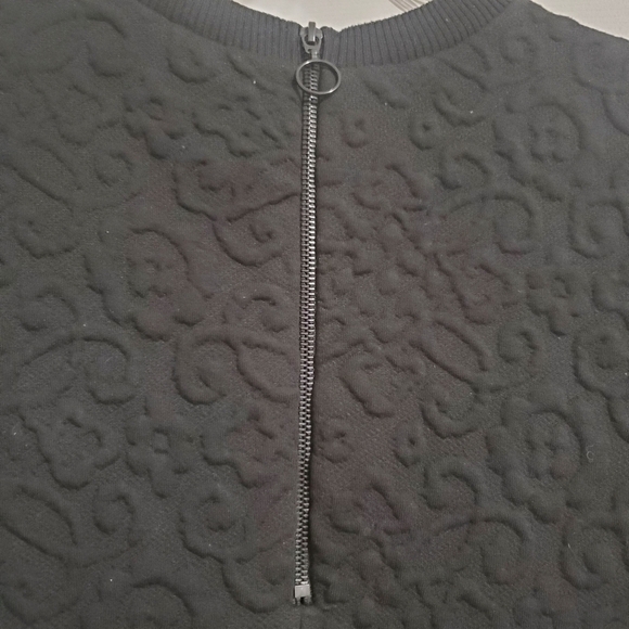 Zara WomanTextured A-lined Black Dress Size M Short Sleeve Knee Length Quilted - Picture 6 of 10